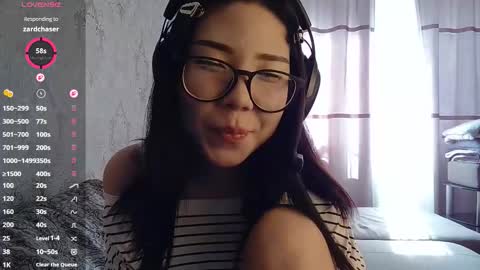 Snapshot of edithobeng chatting on 03.16.26 Kama online show from 03.16.26