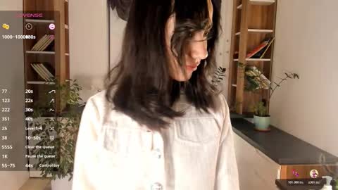 Snapshot of edlacarleton chatting on 11.05.25 Nikki online show from 11.05.25