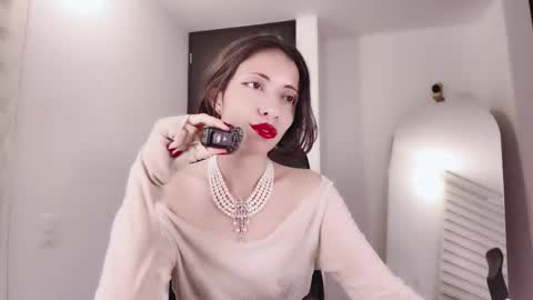 Snapshot of edranah chatting on 11.26.25 Edranah online show from 11.26.25