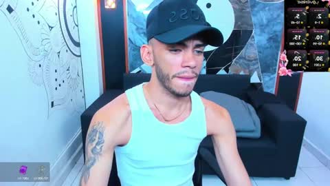 Snapshot of edward_24_ chatting on 01.05.25 Edward Colleman online show from 01.05.25