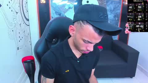 Snapshot of edward_24_ chatting on 01.20.25 Edward Colleman online show from 01.20.25