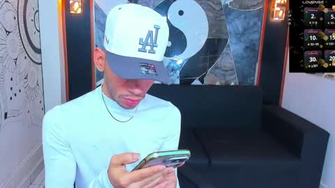 Snapshot of edward_24_ chatting on 03.11.25 Edward Colleman online show from 03.11.25