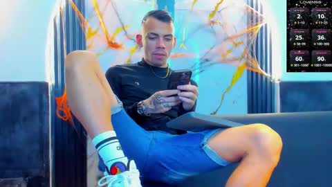 Snapshot of edward_24_ chatting on 10.27.25 Edward Colleman online show from 10.27.25