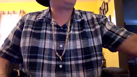 Snapshot of edwardaims_2please chatting on 10.08.25 edwardaims_2please online show from 10.08.25