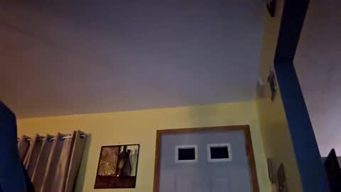 Snapshot of edwardaims_2please chatting on 10.27.25 edwardaims_2please online show from 10.27.25