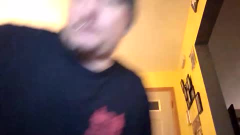 Snapshot of edwardaims_2please chatting on 11.19.25 edwardaims_2please online show from 11.19.25