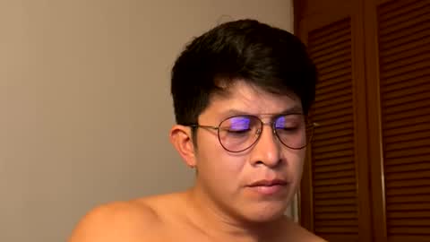 Snapshot of edwinpizo chatting on 02.11.26 Baby Ari online show from 02.11.26