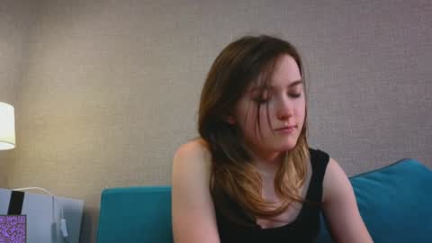 Snapshot of edythbaggott chatting on 12.21.24 Melody online show from 12.21.24