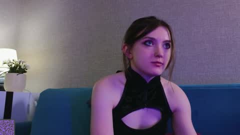 Snapshot of edythbaggott chatting on 12.27.24 Melody online show from 12.27.24