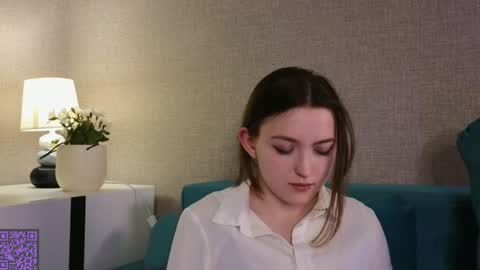 Snapshot of edythbaggott chatting on 12.28.24 Melody online show from 12.28.24