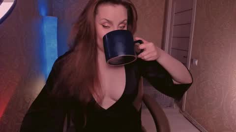 eesmaaarr online show from 09.15.25