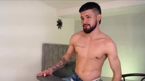 eevil_boys_77 online show from 10.20.25