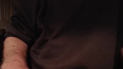 Snapshot of eeyoreeeyore chatting on 10.30.25 eeyoreeeyore online show from 10.30.25