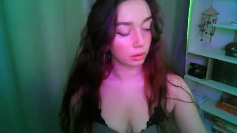 effie_balconii online show from 10.13.25