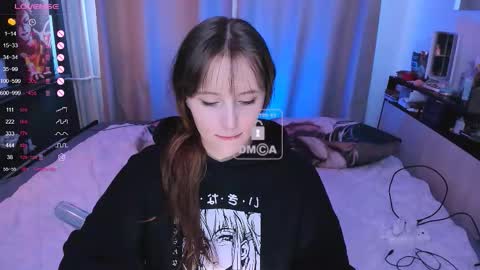 Snapshot of effie_lee chatting on 09.09.25 Effie online show from 09.09.25