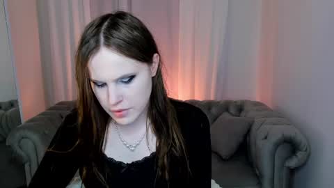 Snapshot of effiemur chatting on 06.26.26 Effie Mur online show from 06.26.26