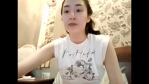 Snapshot of effy007 chatting on 04.28.26 Effy online show from 04.28.26