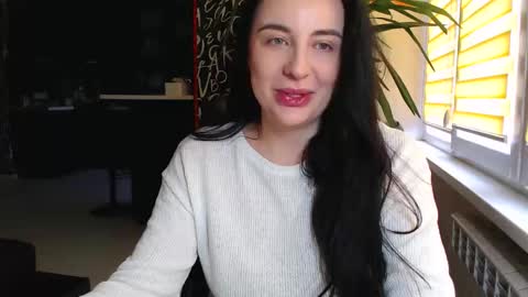 Effy online show from 09.24.25