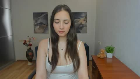 Effy Royse online show from 05.03.26