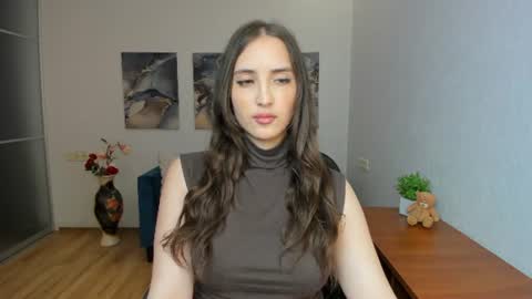 Effy Royse online show from 06.14.26