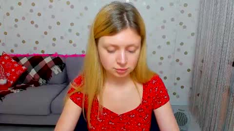 Effy online show from 12.12.24