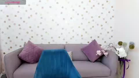 Effy online show from 02.19.25