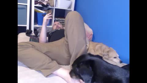 Snapshot of ehmac84 chatting on 12.21.25 Eh Mac online show from 12.21.25