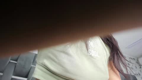 Snapshot of ehotloveaxxx chatting on 01.17.25 Valery online show from 01.17.25