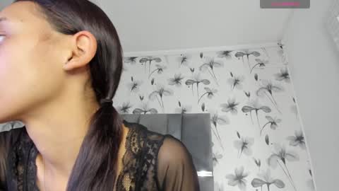 Snapshot of ehotloveaxxx chatting on 02.02.25 Valery online show from 02.02.25