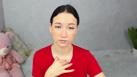 eileenmoores online show from 12.02.25