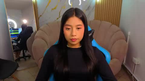eimy18_b online show from 05.04.26