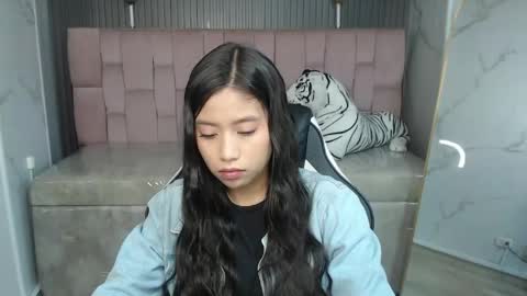eimy18_b online show from 05.07.26