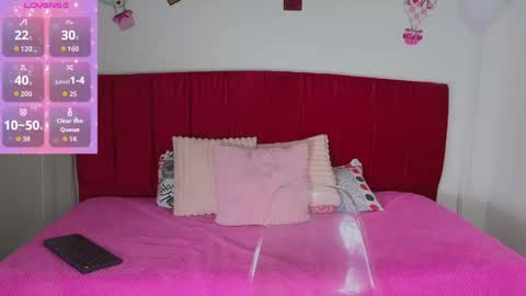 Snapshot of eimy__cute chatting on 05.25.26 eimy__cute online show from 05.25.26