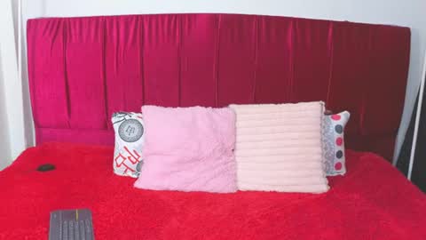 Snapshot of eimy__cute chatting on 07.25.26 eimy__cute online show from 07.25.26