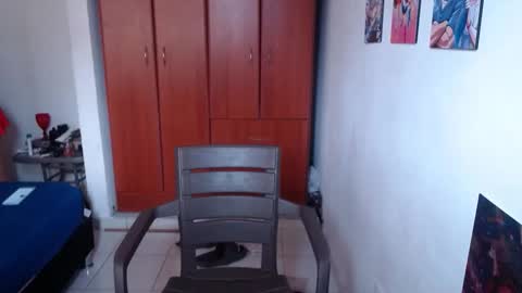 eimy_saenzz online show from 11.28.25