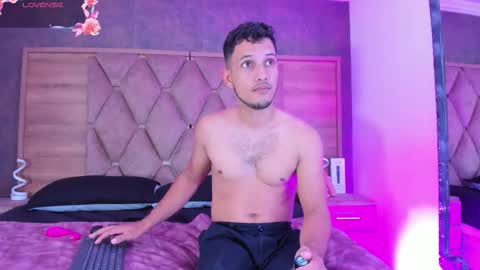 YG COUPLE online show from 01.16.26