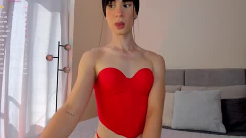 Einyel  online show from 01.13.25