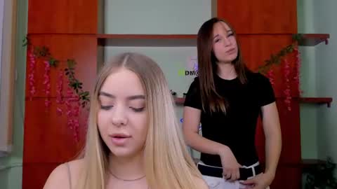 Snapshot of eira_mouse chatting on 07.19.26 Sweet Eira online show from 07.19.26