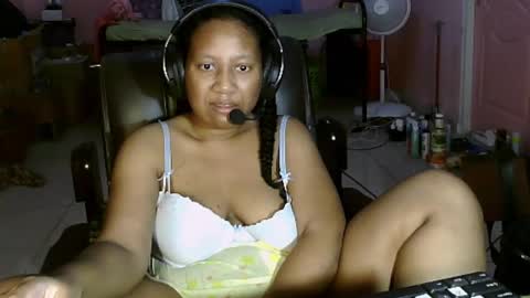 Eirondra Valeen online show from 02.27.26