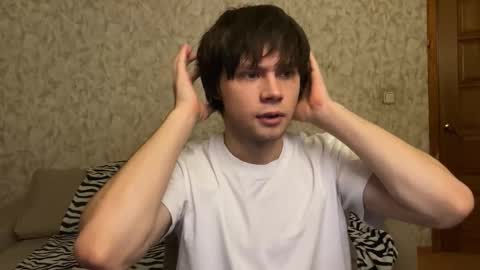 Eitan online show from 12.18.25