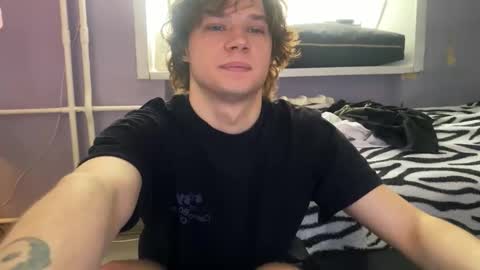 Snapshot of eitanhere chatting on 02.27.26 Eitan online show from 02.27.26