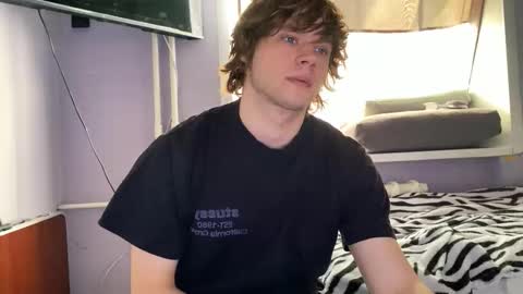 Snapshot of eitanhere chatting on 03.09.26 Eitan online show from 03.09.26