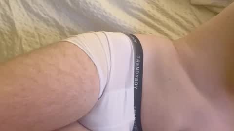 eizy_eiz online show from 10.19.25