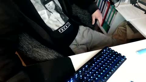 Snapshot of ejakules chatting on 04.06.26 ejakules online show from 04.06.26