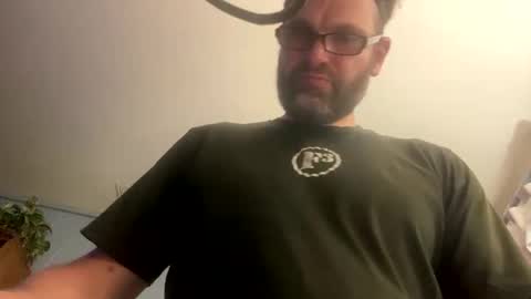 Snapshot of ejbooker11 chatting on 10.10.25 PiedPiper online show from 10.10.25