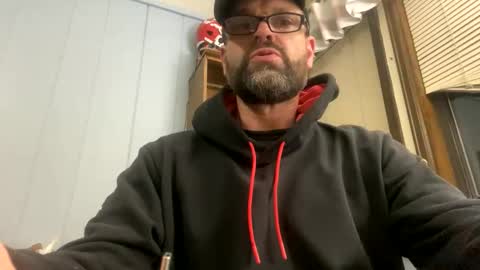 Snapshot of ejbooker11 chatting on 10.23.25 PiedPiper online show from 10.23.25