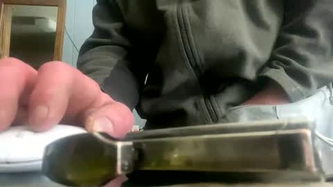 Snapshot of ejbooker11 chatting on 11.23.25 PiedPiper online show from 11.23.25