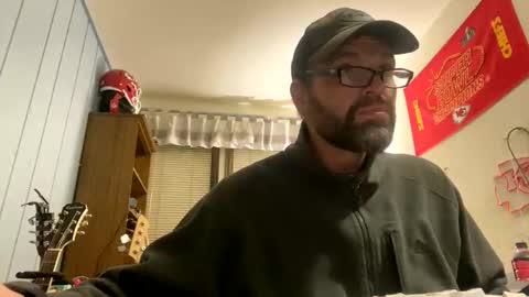 Snapshot of ejbooker11 chatting on 12.18.25 PiedPiper online show from 12.18.25