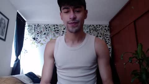 Snapshot of ekhtyr11 chatting on 12.21.24 xoxo online show from 12.21.24