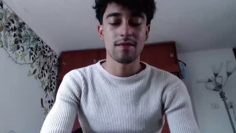 Snapshot of ekhtyr11 chatting on 12.26.24 xoxo online show from 12.26.24